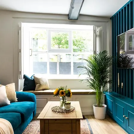 Pipe Lane - Charming 3 Bedroom House شقة