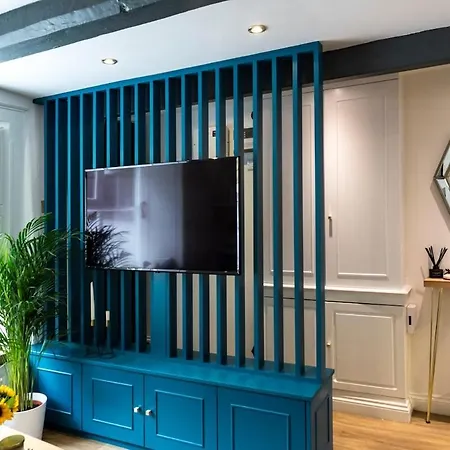 Apartment Pipe Lane - Charming 3 Bedroom House