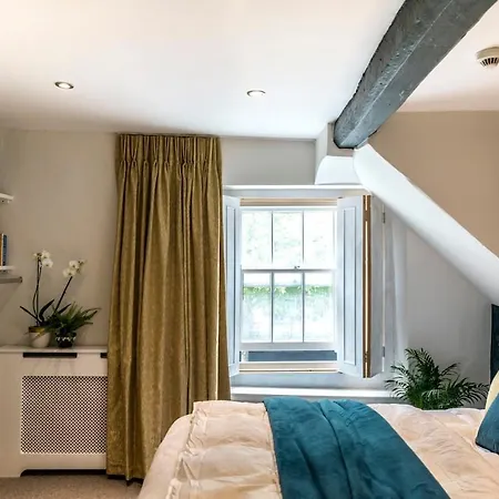 Pipe Lane - Charming 3 Bedroom House Apartment Bristol