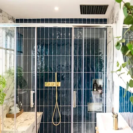 Pipe Lane - Charming 3 Bedroom House דירה בריסטול