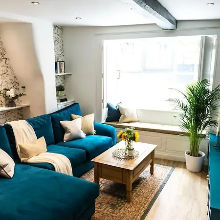 Pipe Lane - Charming 3 Bedroom House בריסטול