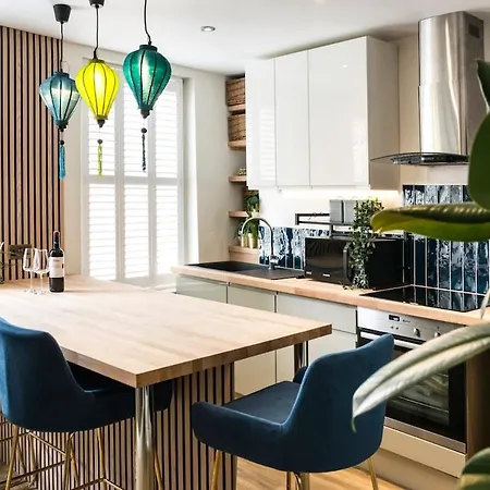 Pipe Lane - Charming 3 Bedroom House Apartman *