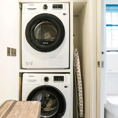 Pipe Lane - Charming 3 Bedroom House Apartman Bristol